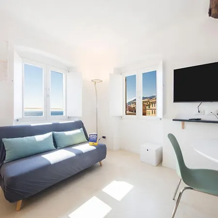 Casaviva - Elegant Seaview In